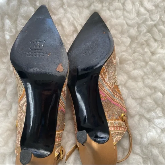 Elegant Multicolor Slingback Heels - Picture 8 of 9